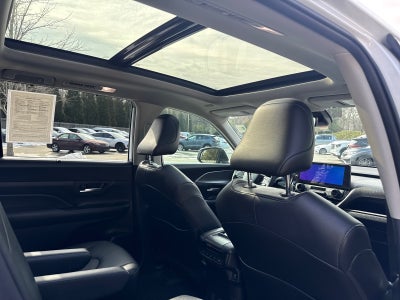 2024 Toyota Grand Highlander Hybrid XLE