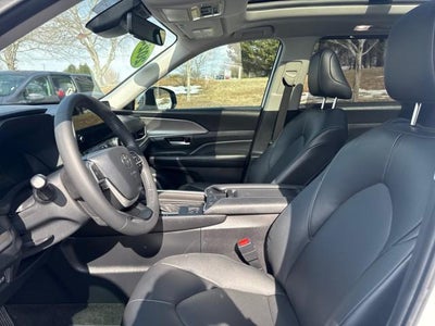 2024 Toyota Grand Highlander Hybrid XLE