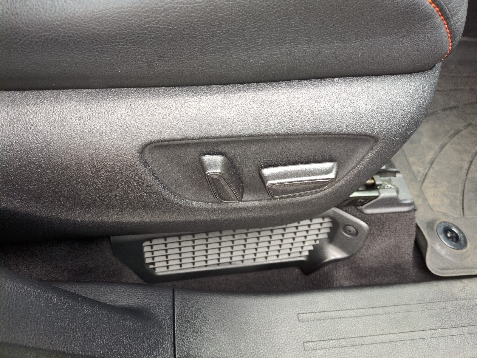 2022 Toyota Sienna XSE