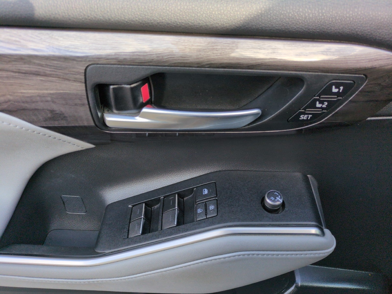 2020 Toyota Highlander Platinum