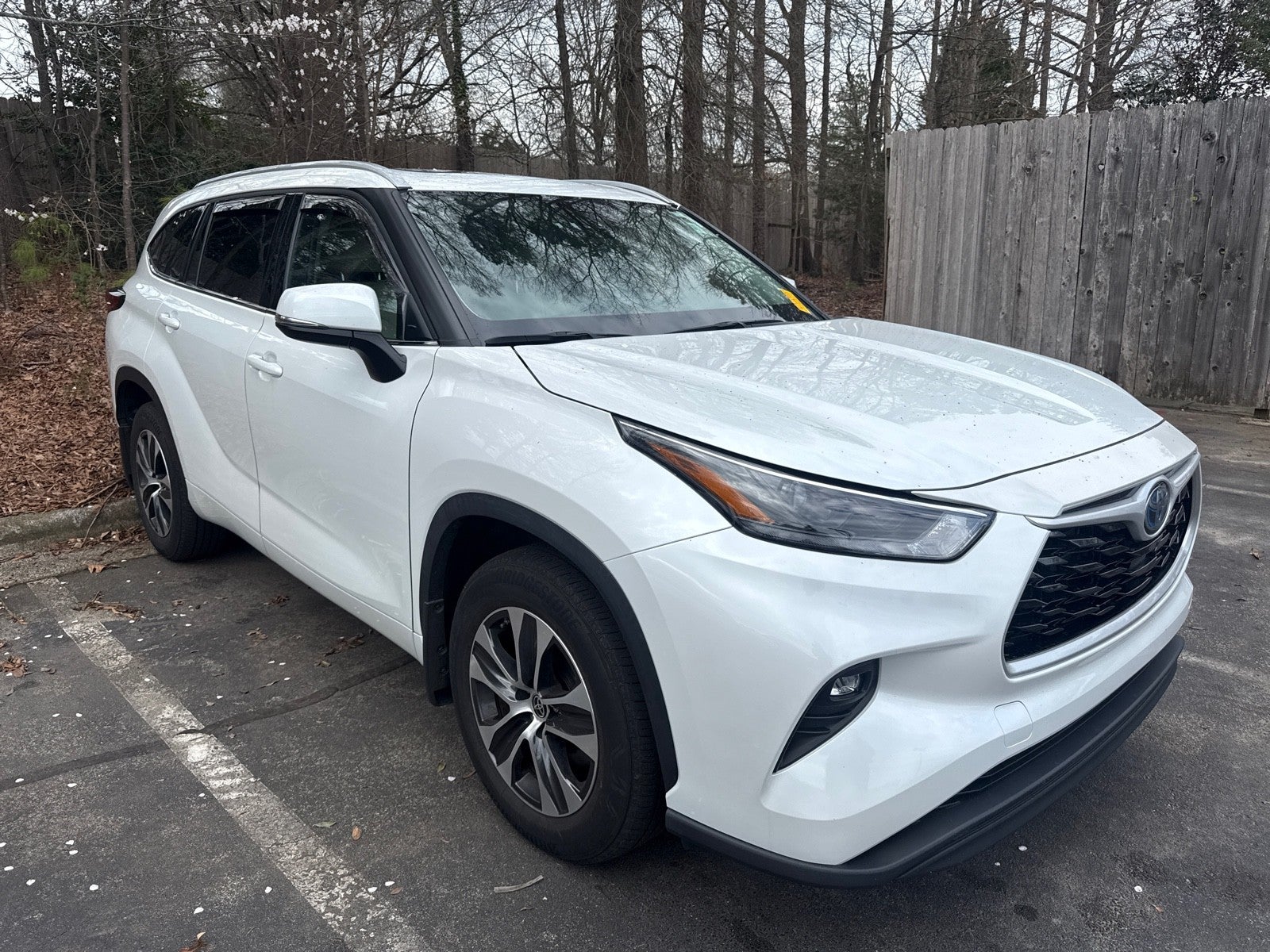 2022 Toyota Highlander Hybrid XLE