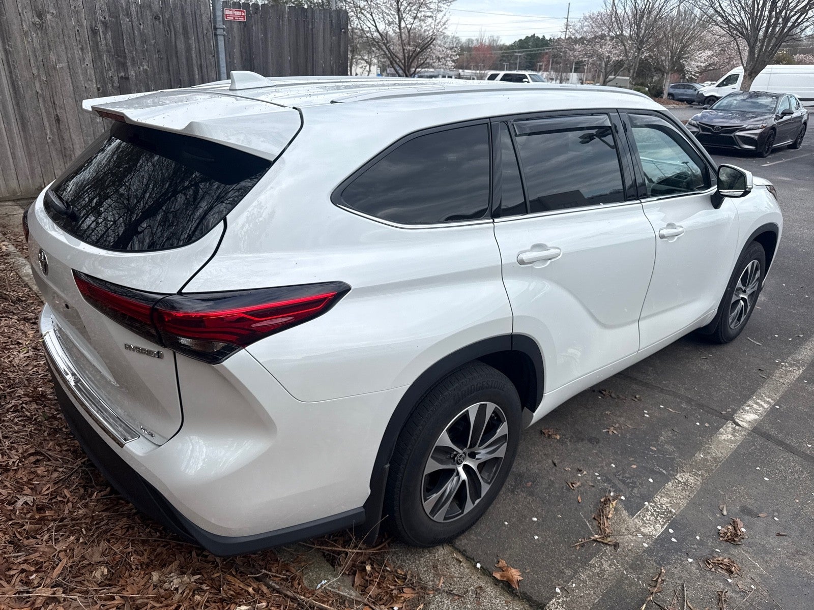 2022 Toyota Highlander Hybrid XLE