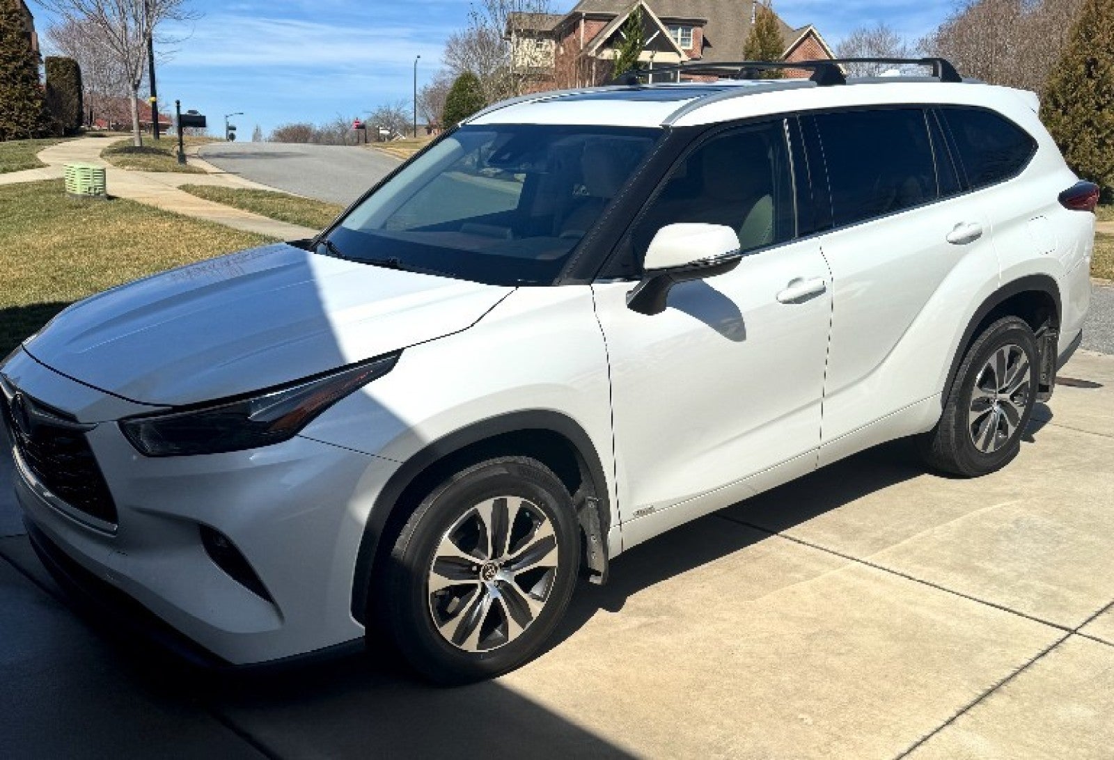 2022 Toyota Highlander Hybrid XLE