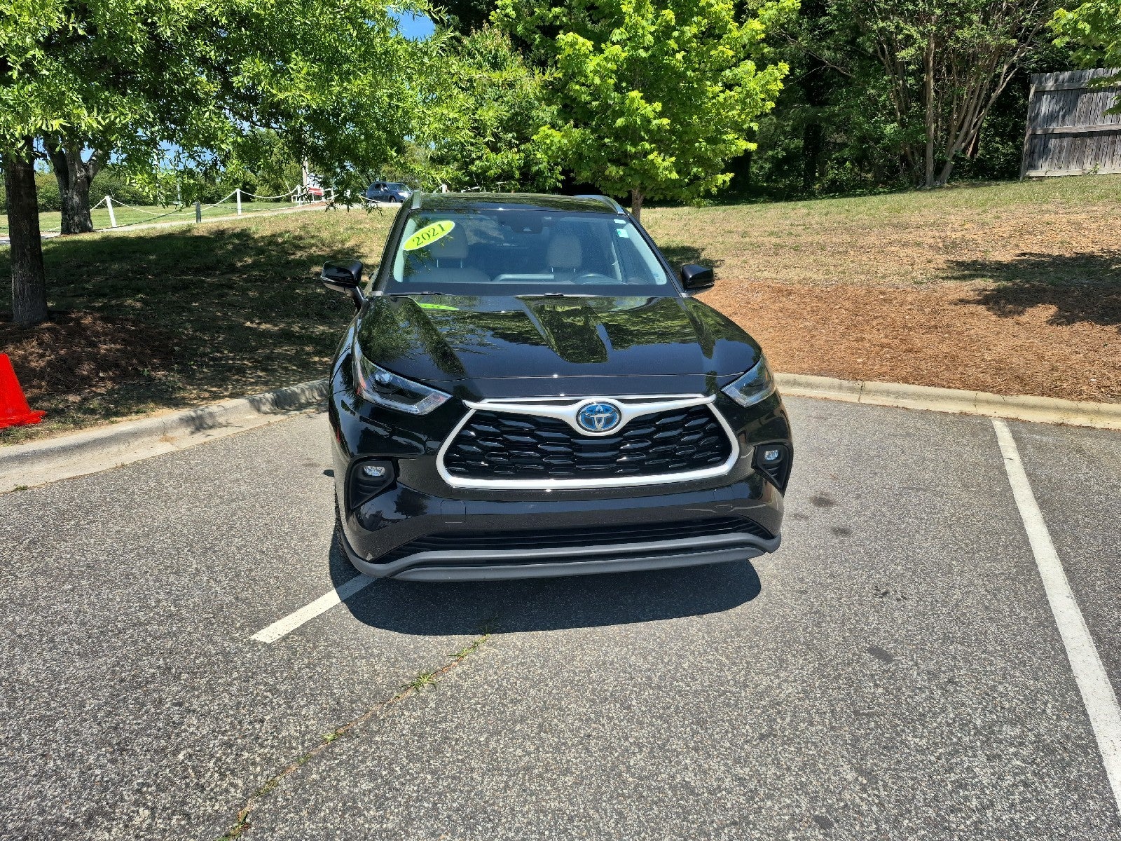 2021 Toyota Highlander Hybrid XLE