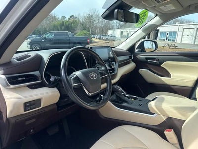 2021 Toyota Highlander XLE