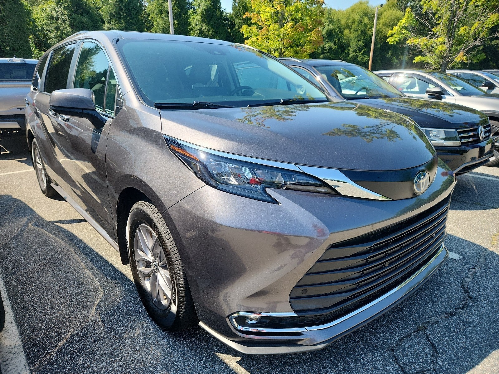 2024 Toyota Sienna XLE