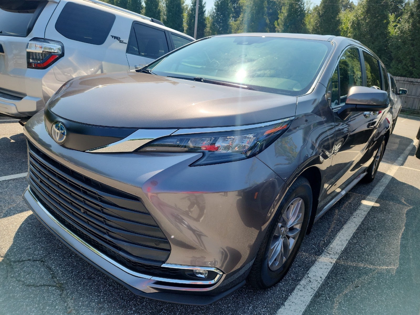 2024 Toyota Sienna XLE