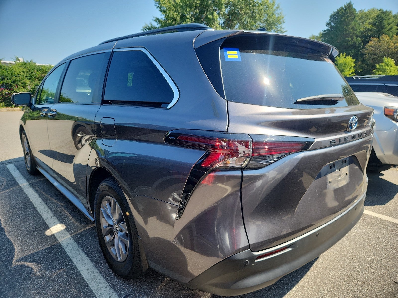 2024 Toyota Sienna XLE