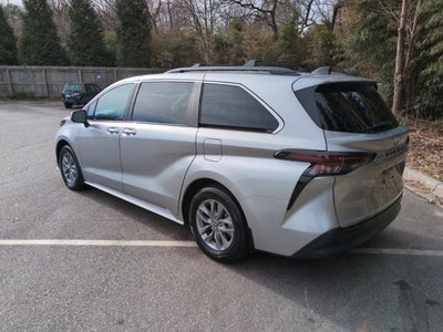 2024 Toyota Sienna XLE