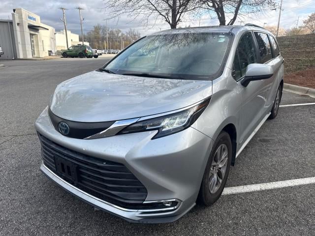 2021 Toyota Sienna XLE
