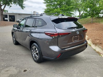 2024 Toyota Highlander Hybrid XLE