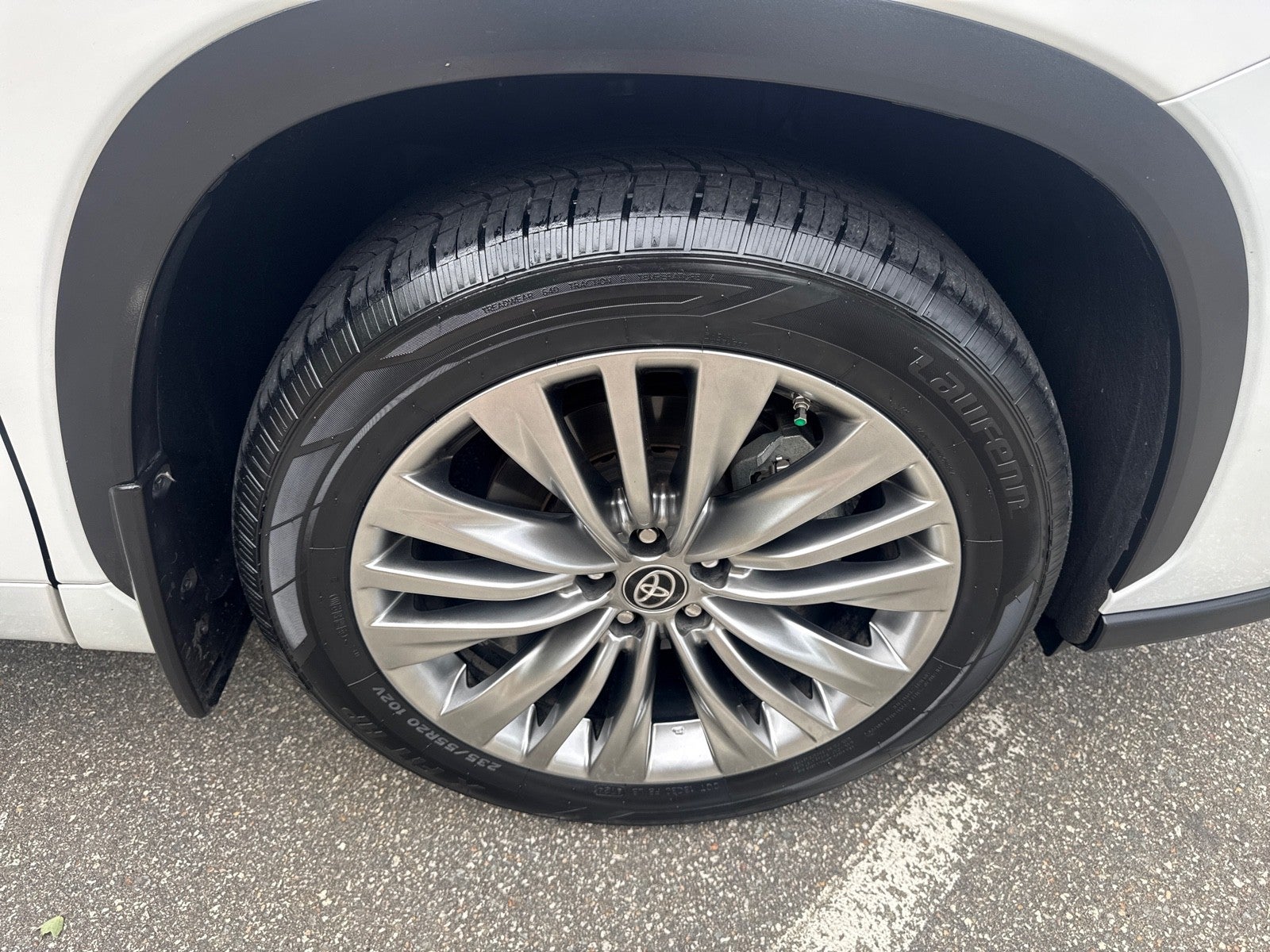 2024 Toyota Highlander Platinum