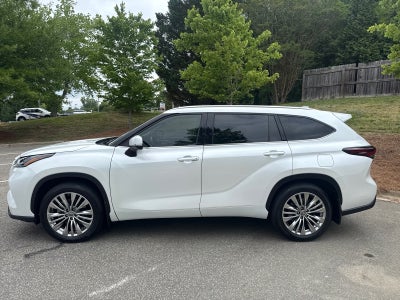 2024 Toyota Highlander Platinum