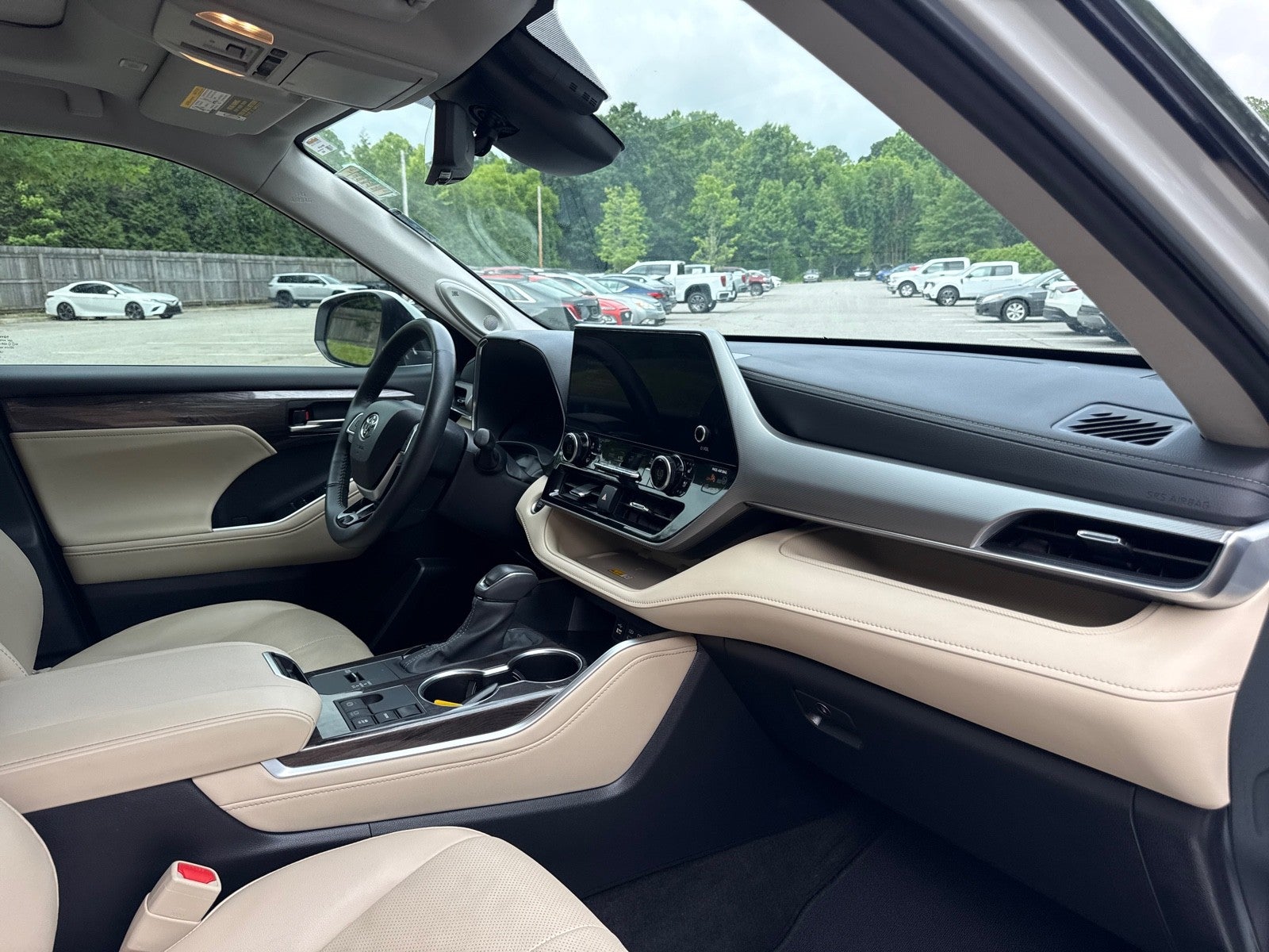 2024 Toyota Highlander Platinum