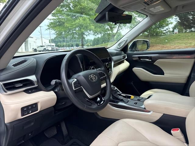 2024 Toyota Highlander Platinum