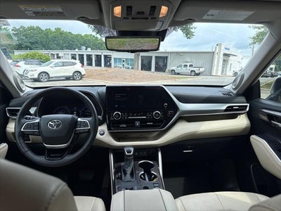 2024 Toyota Highlander Platinum