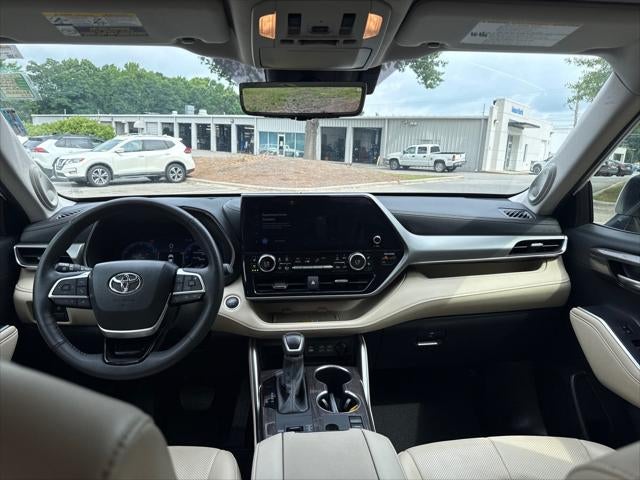 2024 Toyota Highlander Platinum