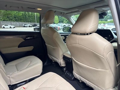 2024 Toyota Highlander Platinum