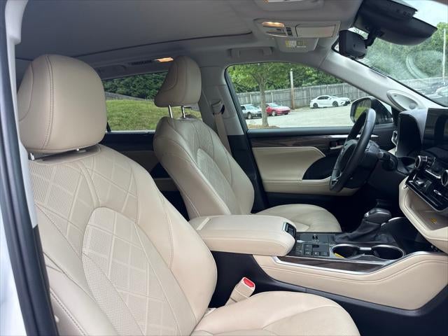 2024 Toyota Highlander Platinum