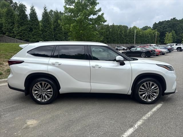2024 Toyota Highlander Platinum