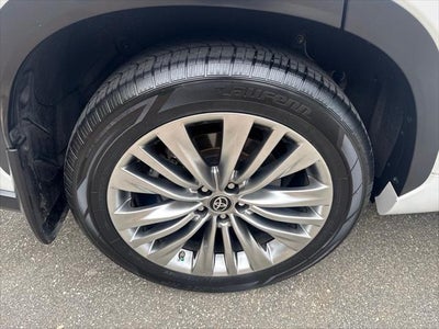 2024 Toyota Highlander Platinum