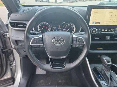 2023 Toyota Highlander XSE