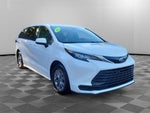 2025 Toyota Sienna LE
