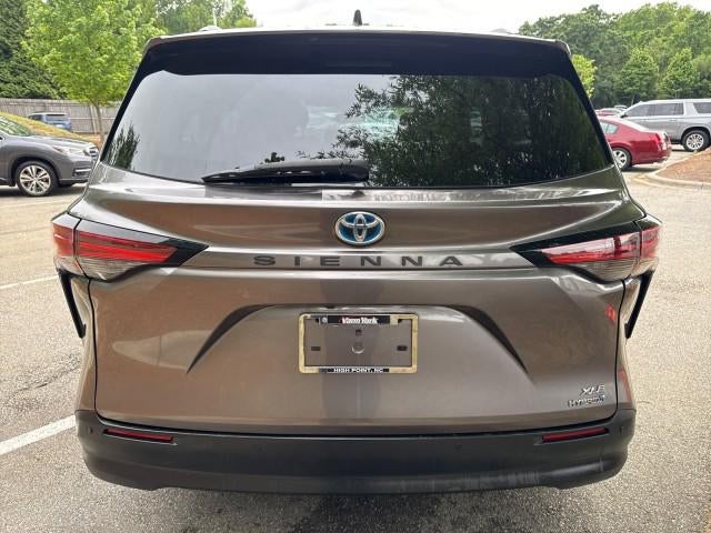 2021 Toyota Sienna XLE