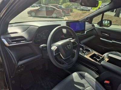 2025 Toyota Sienna Limited