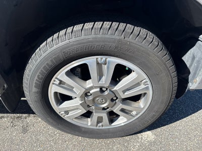 2015 Toyota Tundra 4WD Truck Platinum