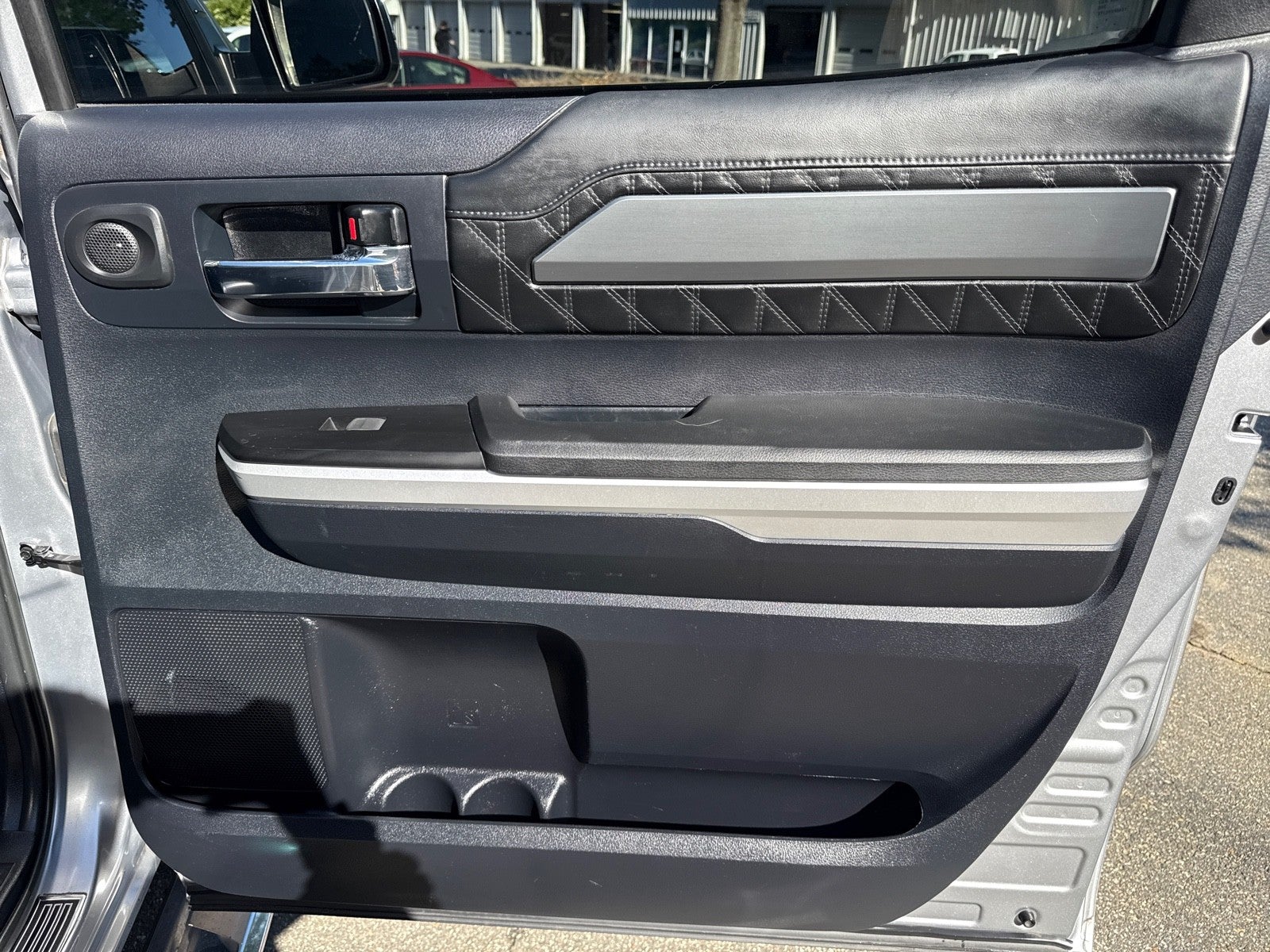 2015 Toyota Tundra 4WD Truck Platinum