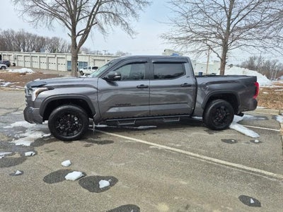 2024 Toyota Tundra 4WD SR5