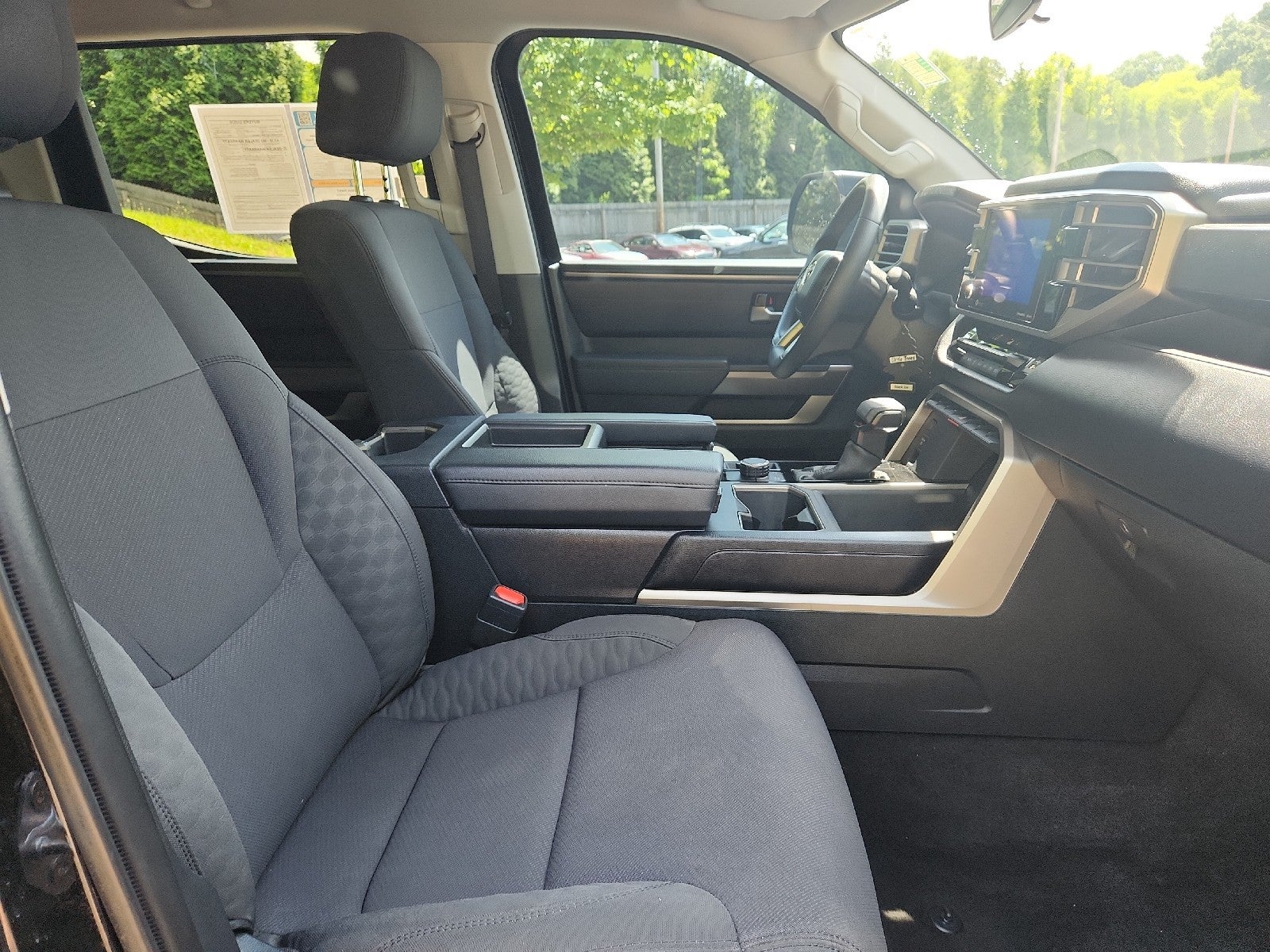 2023 Toyota Tundra 4WD SR5