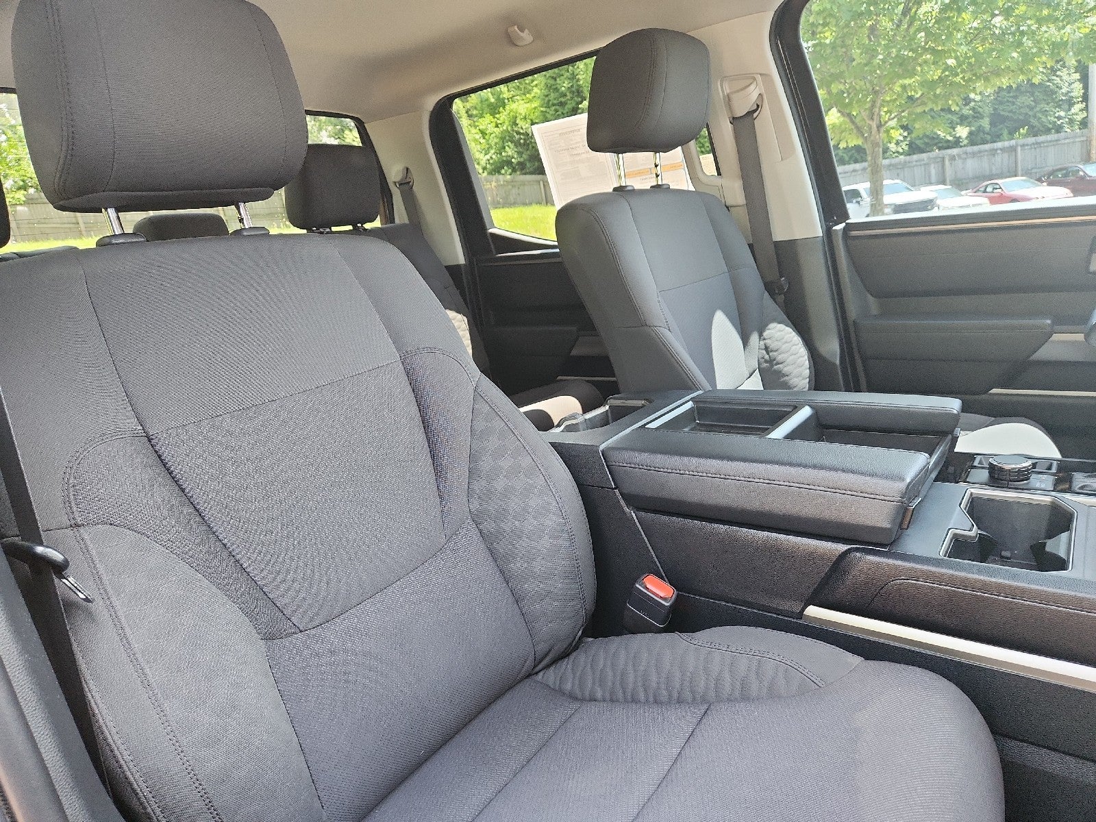2023 Toyota Tundra 4WD SR5