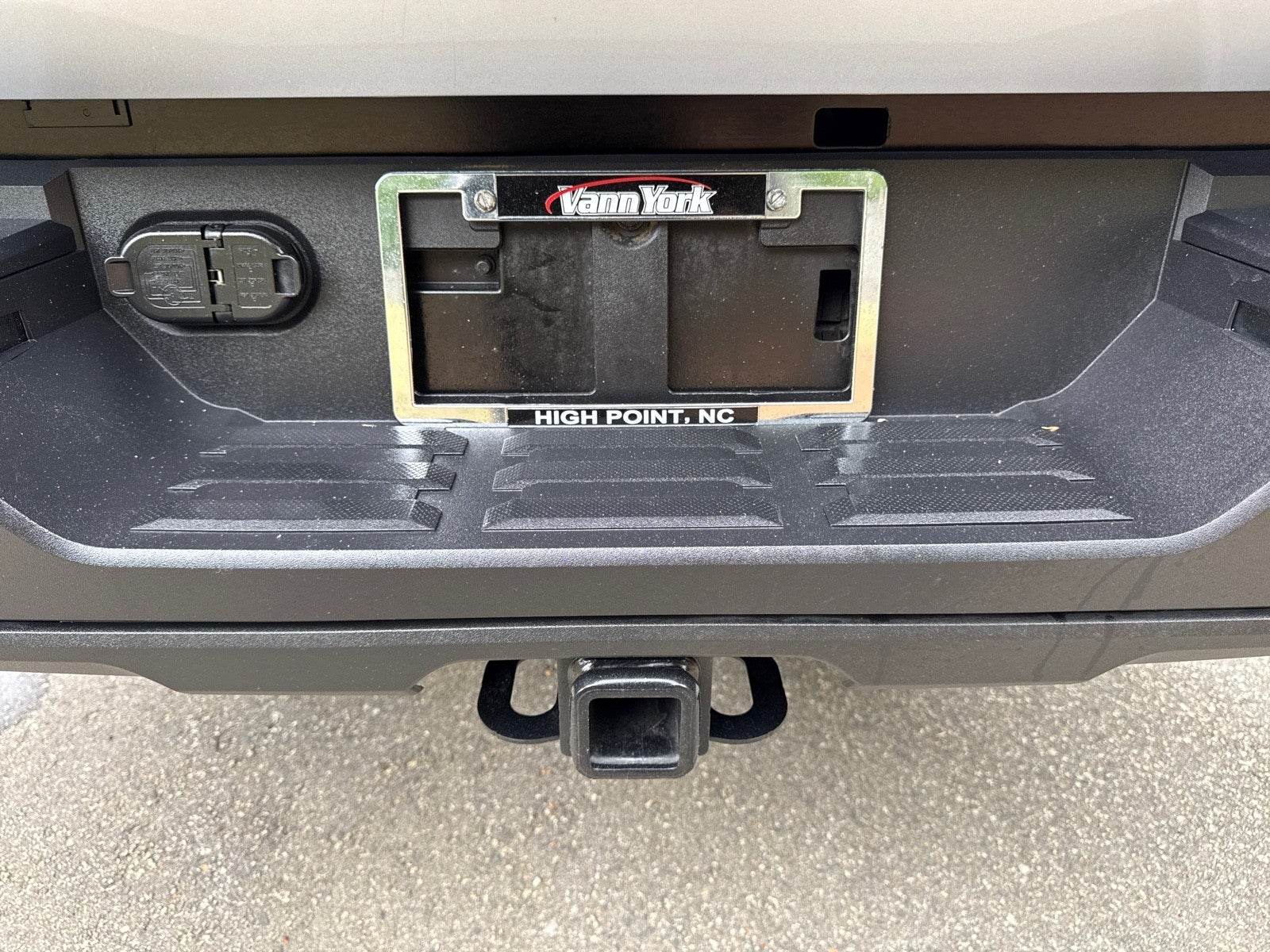 2025 Toyota Tundra 4WD SR5