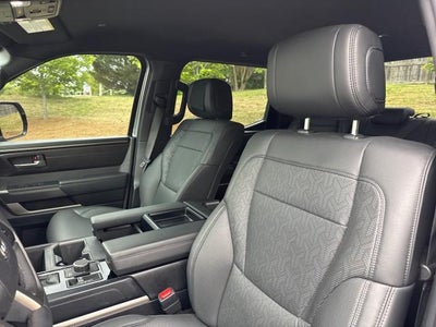 2025 Toyota Tundra 4WD SR5