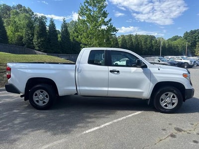 2014 Toyota Tundra 4WD Truck SR