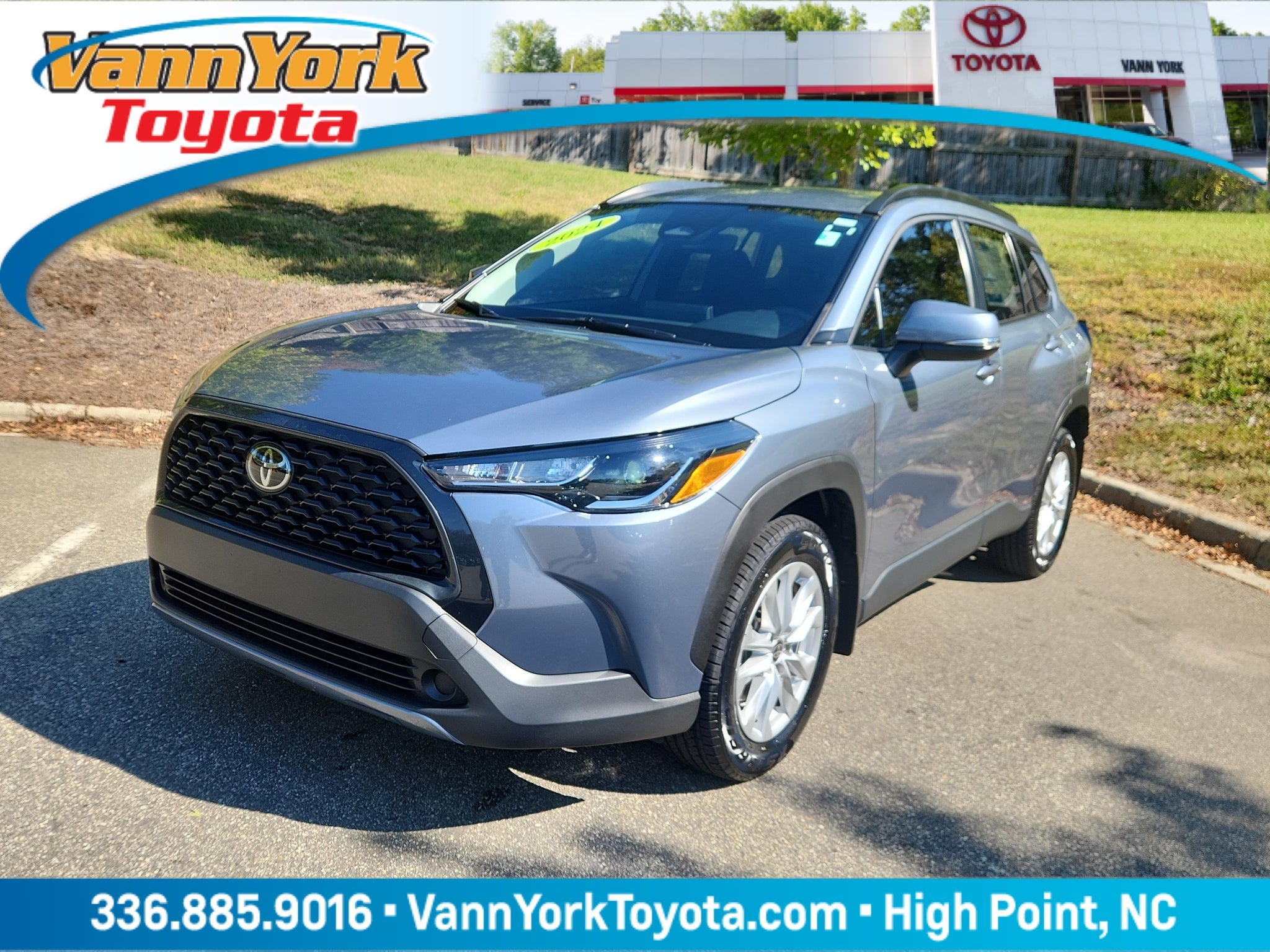 2024 Toyota Corolla Cross LE