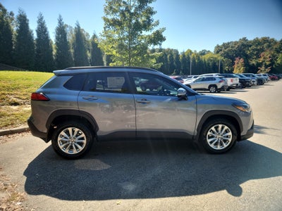 2024 Toyota Corolla Cross LE