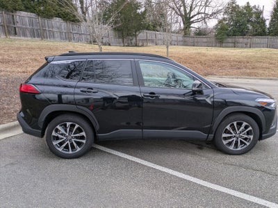 2024 Toyota Corolla Cross XLE