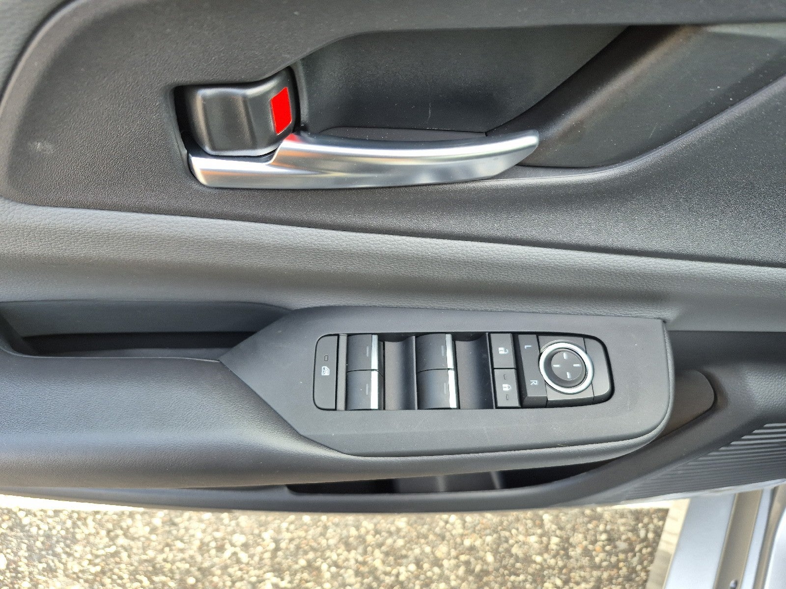 2025 Toyota Prius XLE