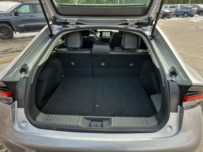 2025 Toyota Prius XLE