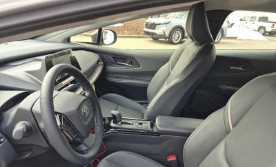 2025 Toyota Prius XLE