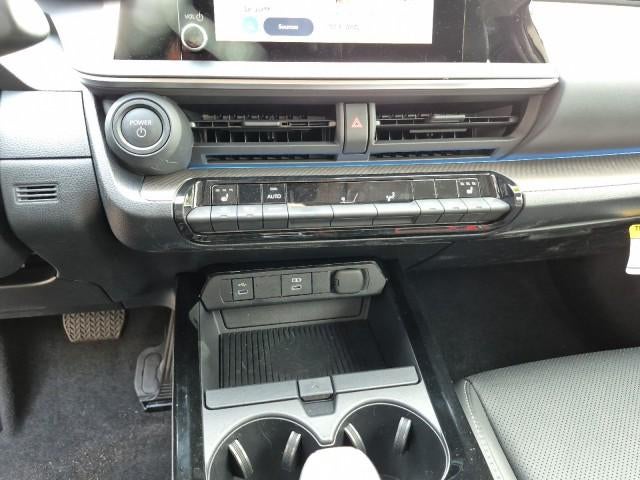 2025 Toyota Prius XLE