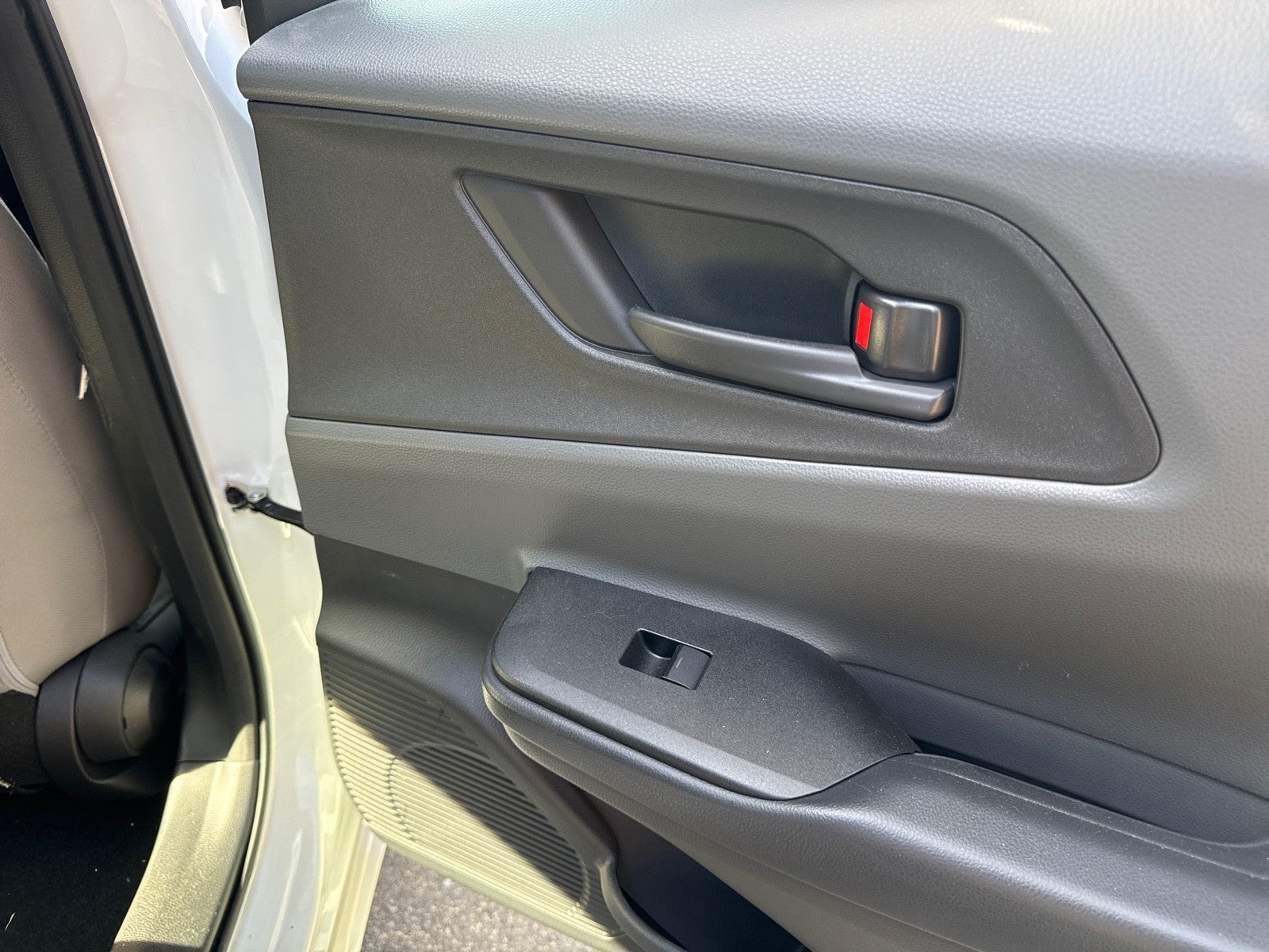 2023 Toyota Prius LE