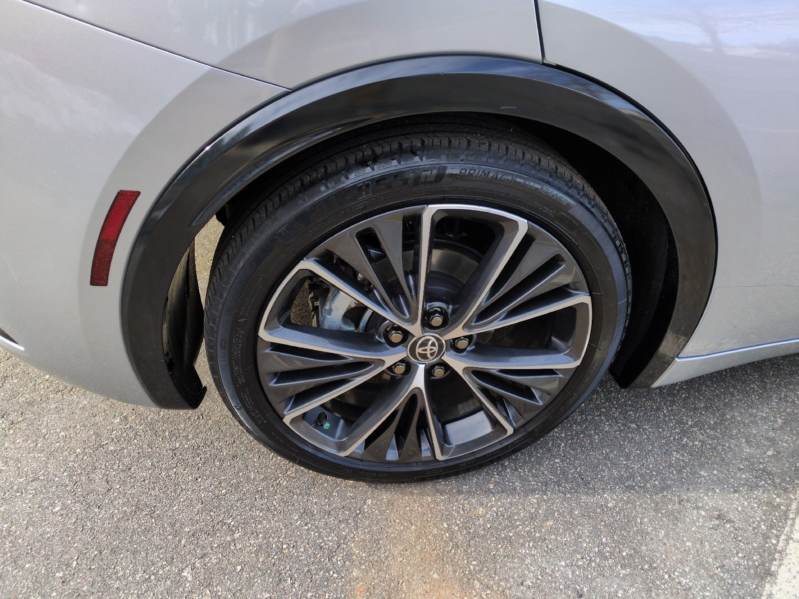 2023 Toyota Prius XLE