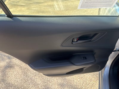 2025 Toyota Prius Plug-In Hybrid SE