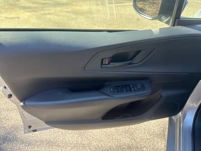 2025 Toyota Prius Plug-In Hybrid SE