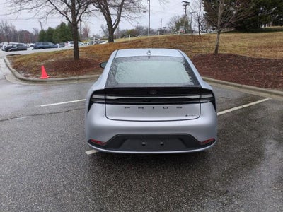 2025 Toyota Prius Plug-In Hybrid SE