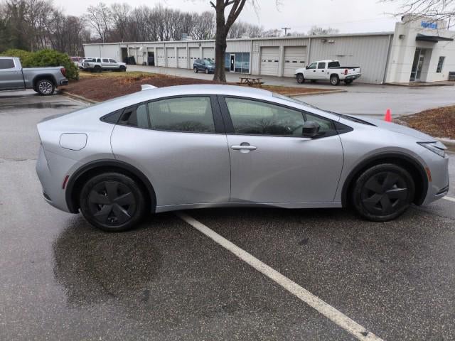 2025 Toyota Prius Plug-In Hybrid SE